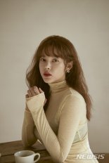 배우 박시연 대낮 음주운전..앞차 들이받고 입건