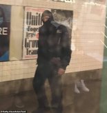 계속되는 아시아 혐오..20대 女 뉴욕지하철서 오줌 테러 봉변