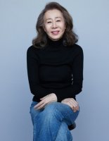 윤여정, SAG 여우조연상 수상...'미나리' 남우주연상·앙상블상 수상은 불발