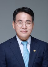 이재영 전 차관 "오늘, 소소한 일상에서 행복을"