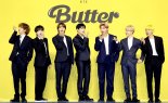 BTS '버터' 빌보드 4주 연속 1위..'다이너마이트' 기록도 깼다