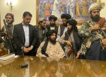 탈레반 이끄는 은둔의 지도자 아쿤자다..31살 야쿱 새지도자 될수도