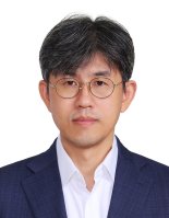 文대통령, 복지부 2차관 류근혁·사회정책비서관 여준성 내정
