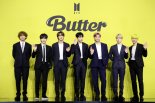 BTS, '버터'로 美버라이어티 히트메이커 '올해의 음반' 수상