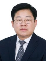 文대통령, 국정원 1차장 박선원·2차장 천세영 내정