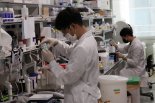 코로나19 치료제·백신개발 전문위 개최, 오미크론 대응 및 협력방안 논의