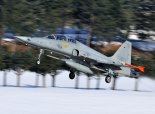 F-5E 전투기 조종사 심모 대위 순직...이륙 상승 중 급강하 추락