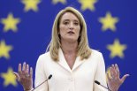 유럽의회, 최연소 여성 리더가 이끈다..43세 메촐라 선출