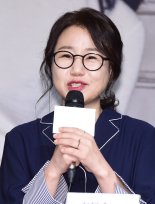 김은숙 작가·윤하림 대표, 희망브리지에 수해 성금 6천만원 기부