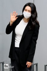 [포토] 가희, '인사는 수줍게'