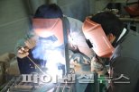 안산도시공사 신입사원 가정에 떡케이크 전달