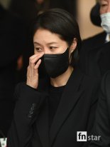 [포토] 강수연, '영결식에 참석한 문소리'