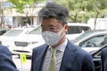 BBQ 전산망 불법 접속 혐의... 박현종 bhc 회장 '유죄' 판결