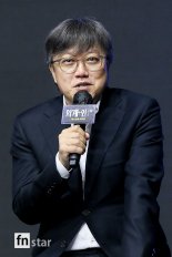 [포토] 최동훈, '영화 외계인 연출가'