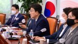 권성동, 김창룡 사의에 "민주 투사라도 되는양 자기정치"