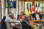 G7, 유가급등에 화석연료 축소 재검토 논의
