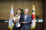 김정환 이사장, '산업혁신공로상' 수상