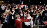 독일 총리 참석한 파티서 '데이트 강간 약물'?..참석 여성 수명 고통 호소