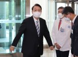 尹대통령 "바이오헬스, 국가 핵심 전략 산업 육성…규제 개선"