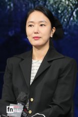 [포토] 윤진서, '노메이크업 열연'