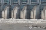 軍 "북한 황강댐 일부 방류… 임진강 수위는 안정적"