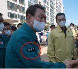 탁현민, 尹-文 사진 올리며 "용산비서관들, 대통령 바보 만들지마라"