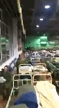 러시아판 ‘오징어 게임’? 2층침대 다닥다닥 붙어있는 러 징집병 막사(영상)