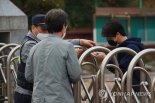 "손목시계 놓고왔어" 발 동동 구른 수험생에..경찰은 시계 벗어줬다