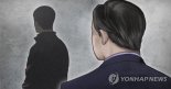 男교사가 남학생 성추행 의혹..학교측 전수조사 나서 40여명 피해 확인