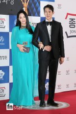 [포토] 김혜수-유연석, '청룡영화상 시작합니다'