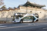 '전국 최초 정기운행' 대형 자율주행버스, 청와대 앞 달린다