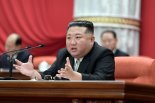 김정은 "전술핵 생산·핵탄 기하급수적 늘려라" '核선제공격 가능 재시사' (종합)