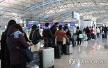 인천공항공사 "설연휴 일평균 여객 12만명...코로나 이후 최대"