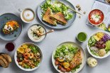'프리미엄 샐러드' 경쟁… 고품질 채소로 맛·건강 다 잡는다