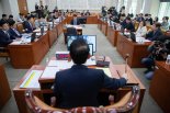 '50억 클럽 특검법 법사위 논의' 마뜩잖은 민주 "내주까지 진전 없음 패스트트랙"