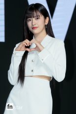 [포토] 아이브 안유진, '봄의 요정'