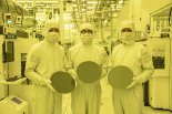 "TSMC 앞설 수 있다" 삼성 파운드리 출범 5년만에 매출 200억弗 돌파