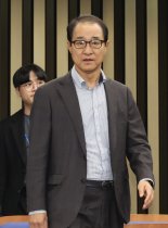 '돈 봉투 의혹' 두 의원 탈당…'쇄신' 시험대 오른 민주당