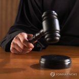 "아들한테 연락좀 해줘" 경찰 팔 깨문 80대 독거노인 '씁쓸한 사연'