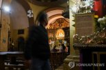 "낮엔 천사, 밤엔 악마였다"...볼리비아 사제들 아동 성학대, 최소100명 당했다