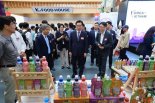 정황근 농식품부 장관, 'K-푸드 영업사원' 으로 종횡무진