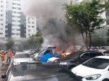 '신변 비관' 인천 아파트 주차장서 자신의 차량에 불 지른 40대 택배기사