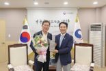 박민식, '국가보훈부 승격 법안 발의' 김학용 의원에게 감사패 수여
