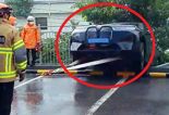 “큰일날 뻔”...낭떠러지 걸친 SUV, 40대 운전자는 나무 덕에 구사일생