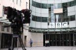 10대에 거액 주고 음란사진 샀다?...BBC 진행자 의혹에 英 '발칵'