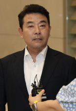 ‘수해 중 해외 출장 논란’ 민주 의원들 조기 귀국…“심려 끼쳐 송구”