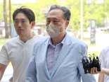 '억대 수수 혐의' 박차훈 새마을금고회장 또 구속 면했다