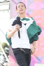 [포토] 빈지노, '뜨거운 열기 느끼며'