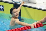 한국 수영 폭주 … 이번에는 접영 50m 백인철, 亞신기록으로 금메달 [항저우AG]