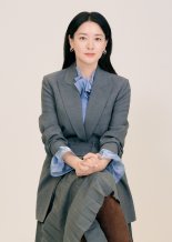 이영애 "○○ 같은 여자" 폄훼한 정천수 대표 결국 고소